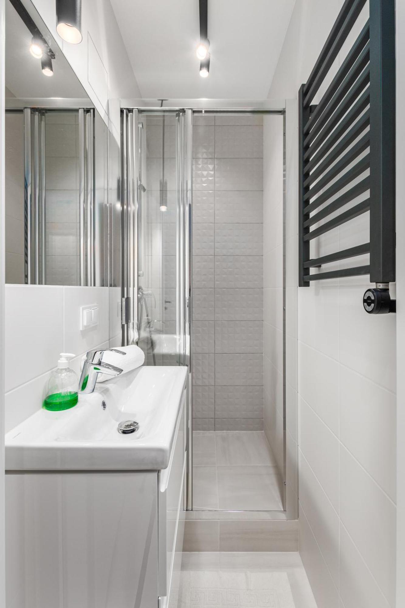 Zelazna 16 By Homeprime Apartment *